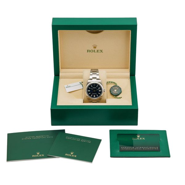 Rolex Oyster Perpetual 124300